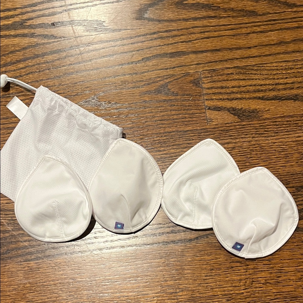 Lansinoh washable nursing pads